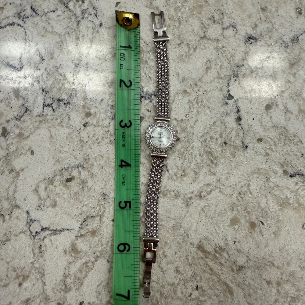 Pre- Owned women's Vintage Anne Klein Crystal face stainess steel‎ wristwatch
